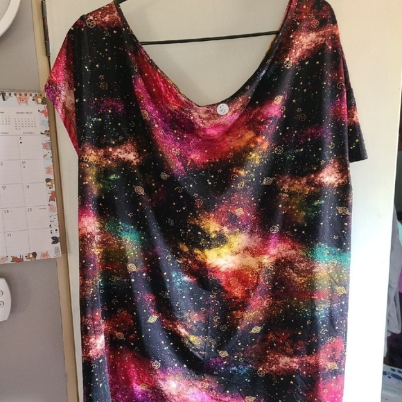 NWOT Torrid active top size 2 (18-20) - Picture 3 of 5